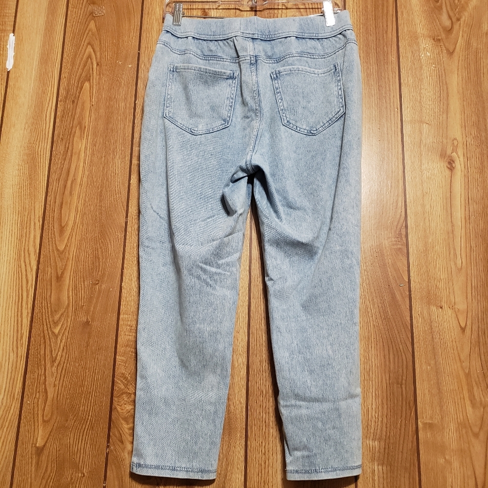 Time and Tru Women Jeggings Stretch Capri High Rise Light denim Medium - Picture 2 of 5